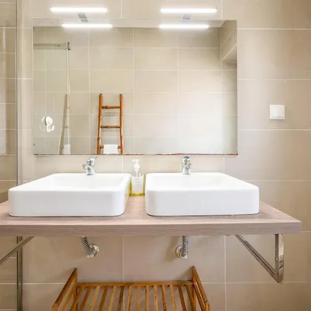 Guestready - La Petit Maison In Setúbal