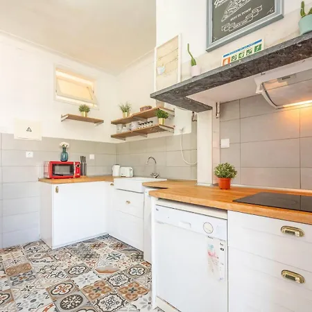 Apartman Guestready - La Petit Maison In Setúbal