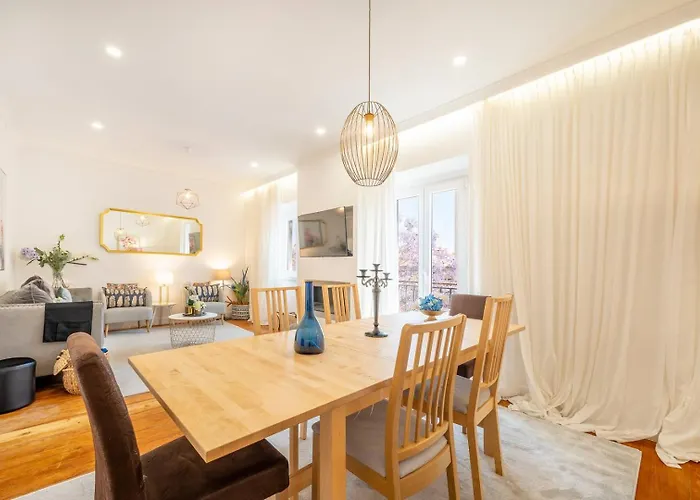 Guestready - La Petit Maison In Сетубал