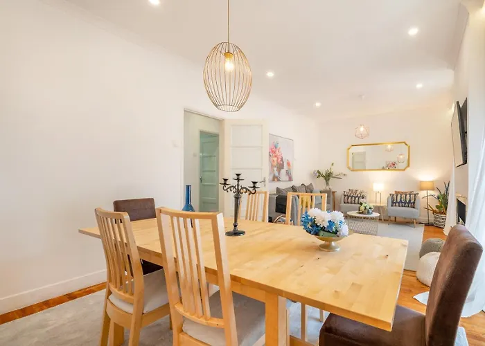 Апартаменты Guestready - La Petit Maison In Сетубал
