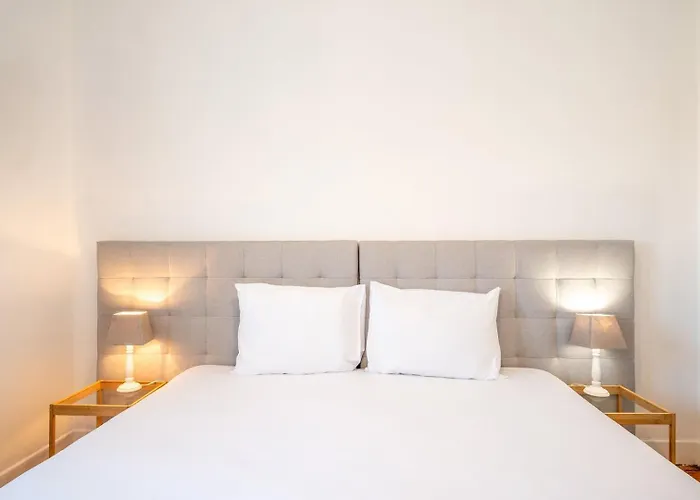Апартаменты Guestready - La Petit Maison In Сетубал